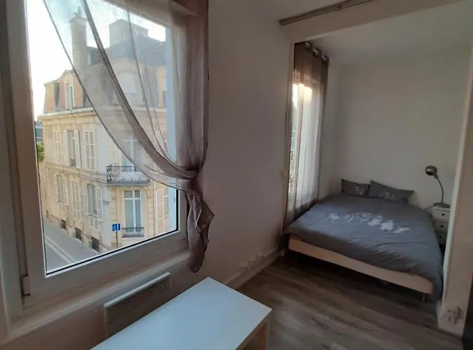 Suite Chabaud 17 - Plein Centre Ville - 2 Pers
